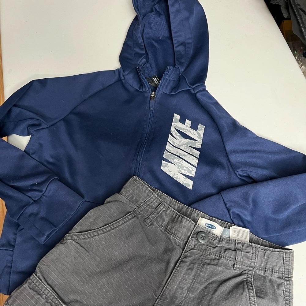 Nike Dri Fit Full Zip Sz S Sweatshirt Old Navy Gray Shorts Youth Boys Sz 7/8 Lot